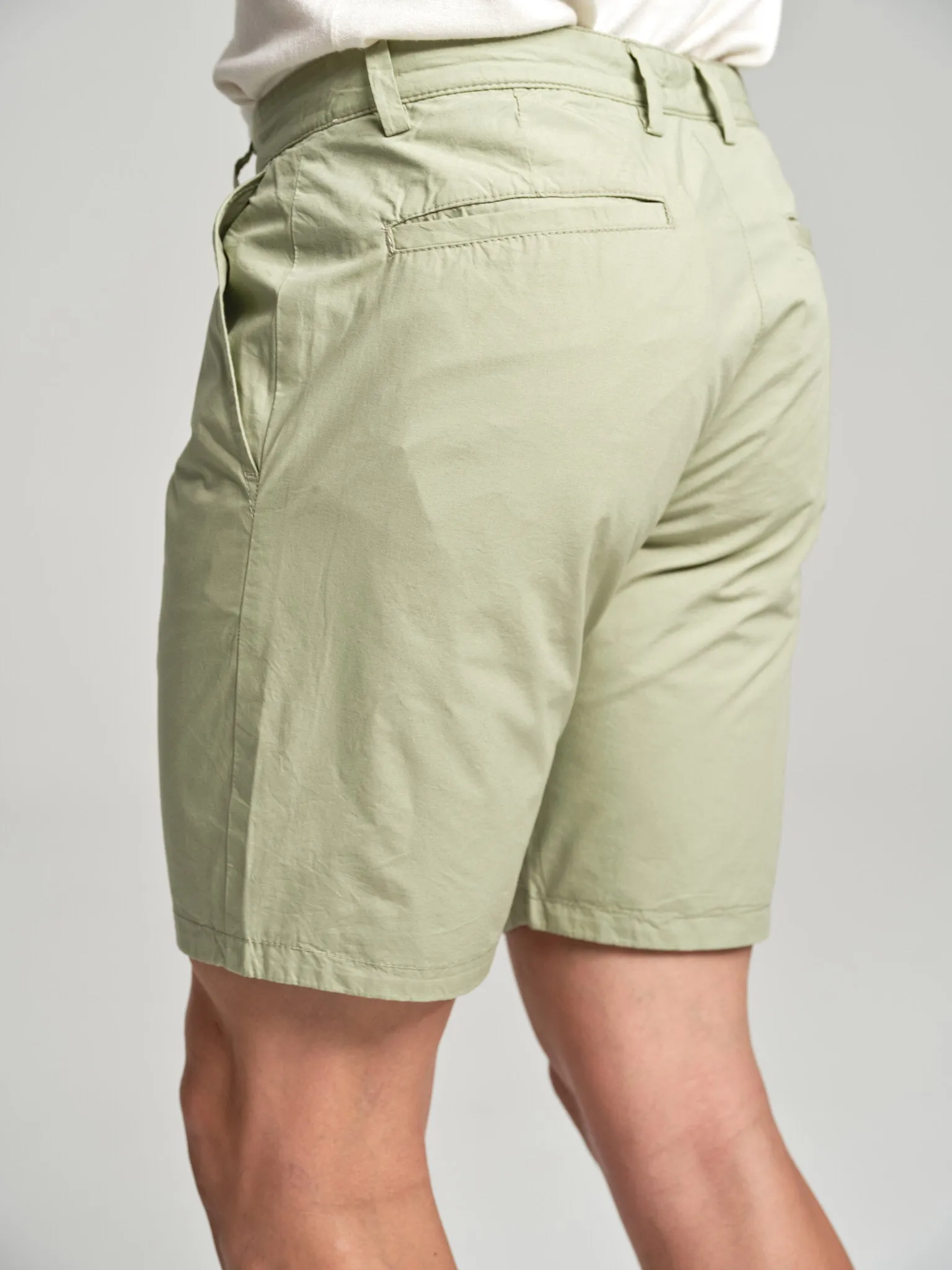 Reversible bermuda shorts